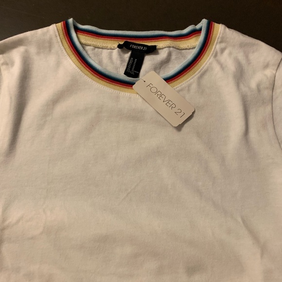 Forever 21 Tops - Forever 21 cute cotton T-shirt Forever 21 Tops - Forever 21 cute cotton T-shirt